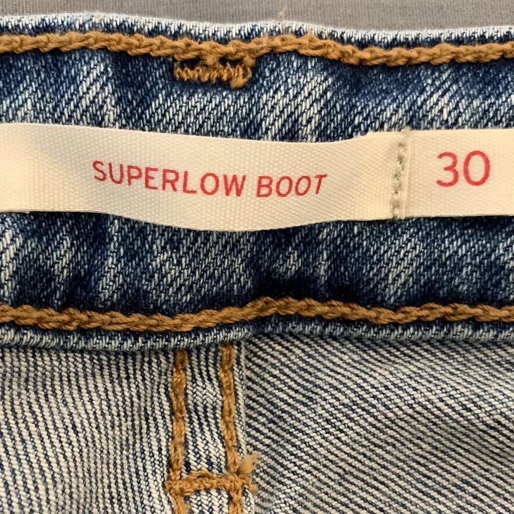 Levi's Superlow Boot Jeans Womens 30x32 Light Low Rise Bootcut Stretch Denim - Picture 2 of 12